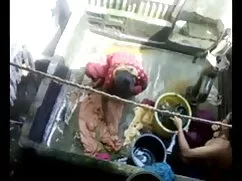 महत्वहीन - युकी सर्व ...