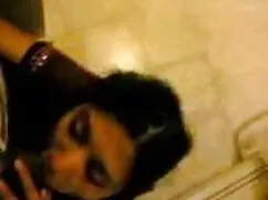 श्यामला सुंदरियों ऐश ...