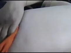 बस्टी टीन निकी उसके  ...