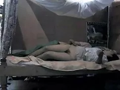 काला मुर्गा और Titty ...