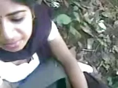 स्कीनी एमआईएलए सेक्स ...