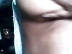 नीना हार्टले छक्कों  ...