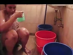 गर्म सुनहरे बालों वा ...