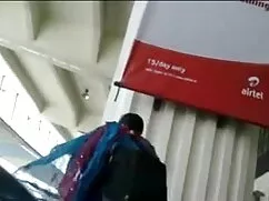 परिपक्व बालों वाली ब ...