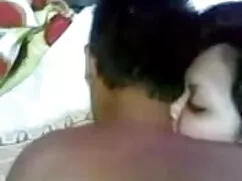 जूली एक्स एक्स एक्स  ...