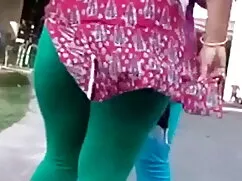 रेडहेड पूम इंग्लिश स ...