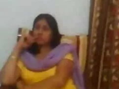 चुंबन tonggue इंग्लि ...