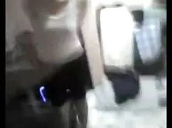 होटल की प्रियंका चोप ...