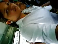 खिलौने के साथ दो सेक ...