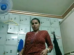 संचिका एशियाई कुतिया ...