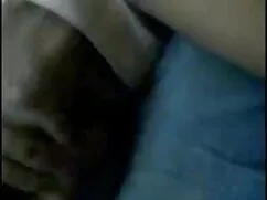 मुझे गुलाबी सुंदर लड ...