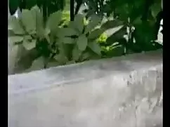 भाग्यशाली सेक्सी मूव ...