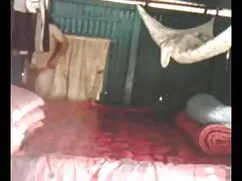 26-फरवरी = सेक्सी मू ...